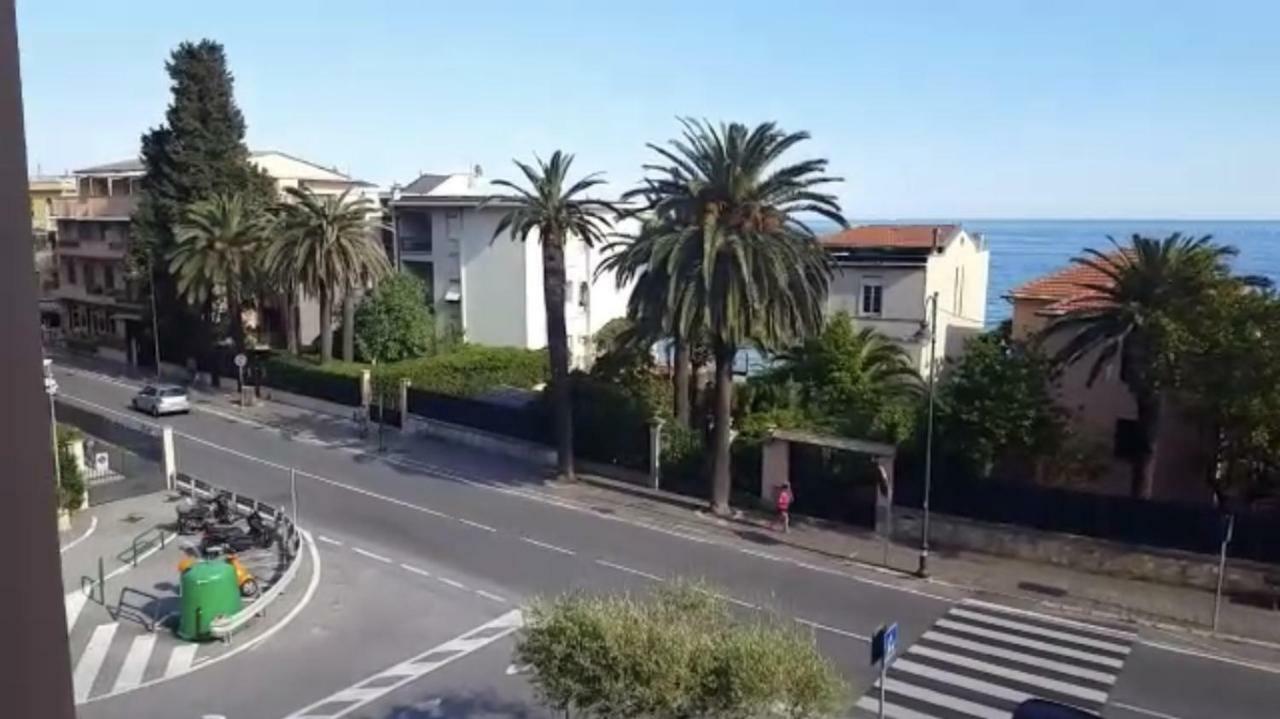 Varigotti #Subitoalmare Екстериор снимка